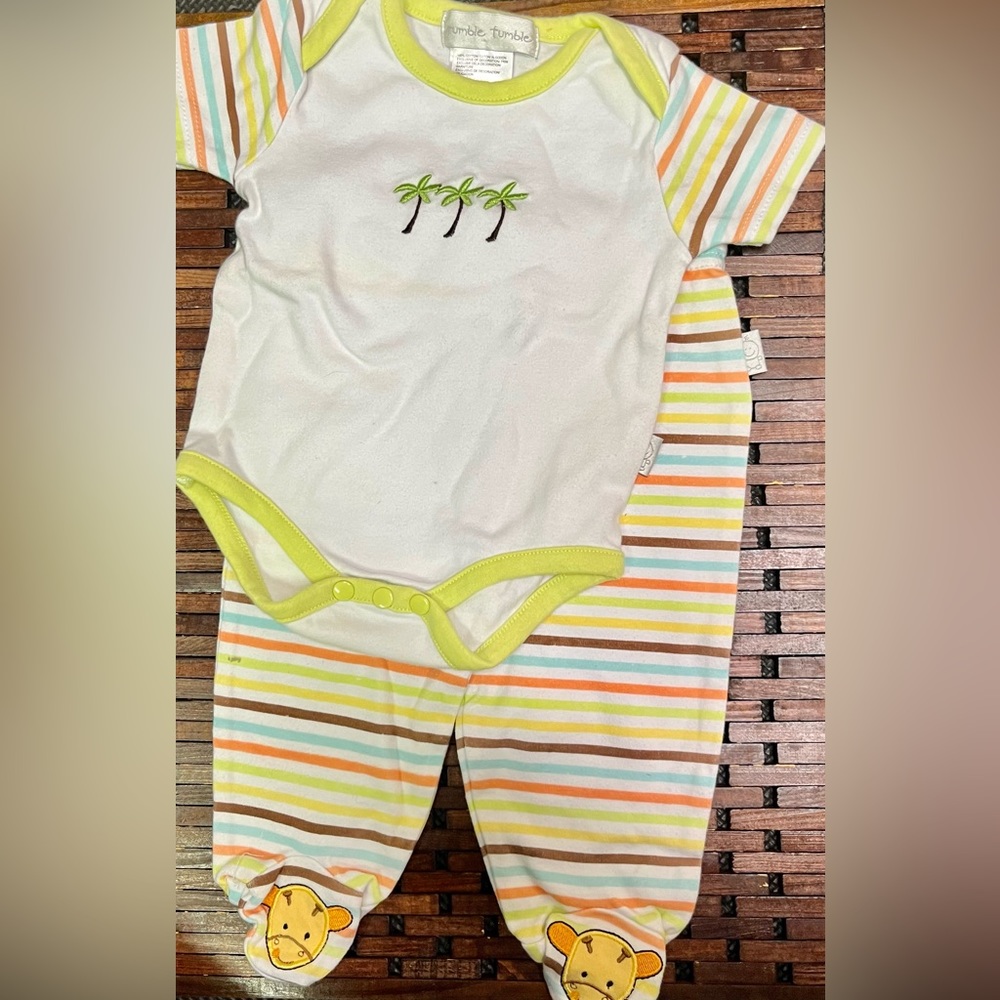 Like new onesie set